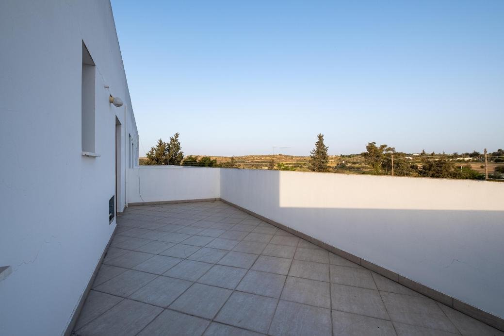 Three-storey residential building in Deneia, Nicosia photo 33