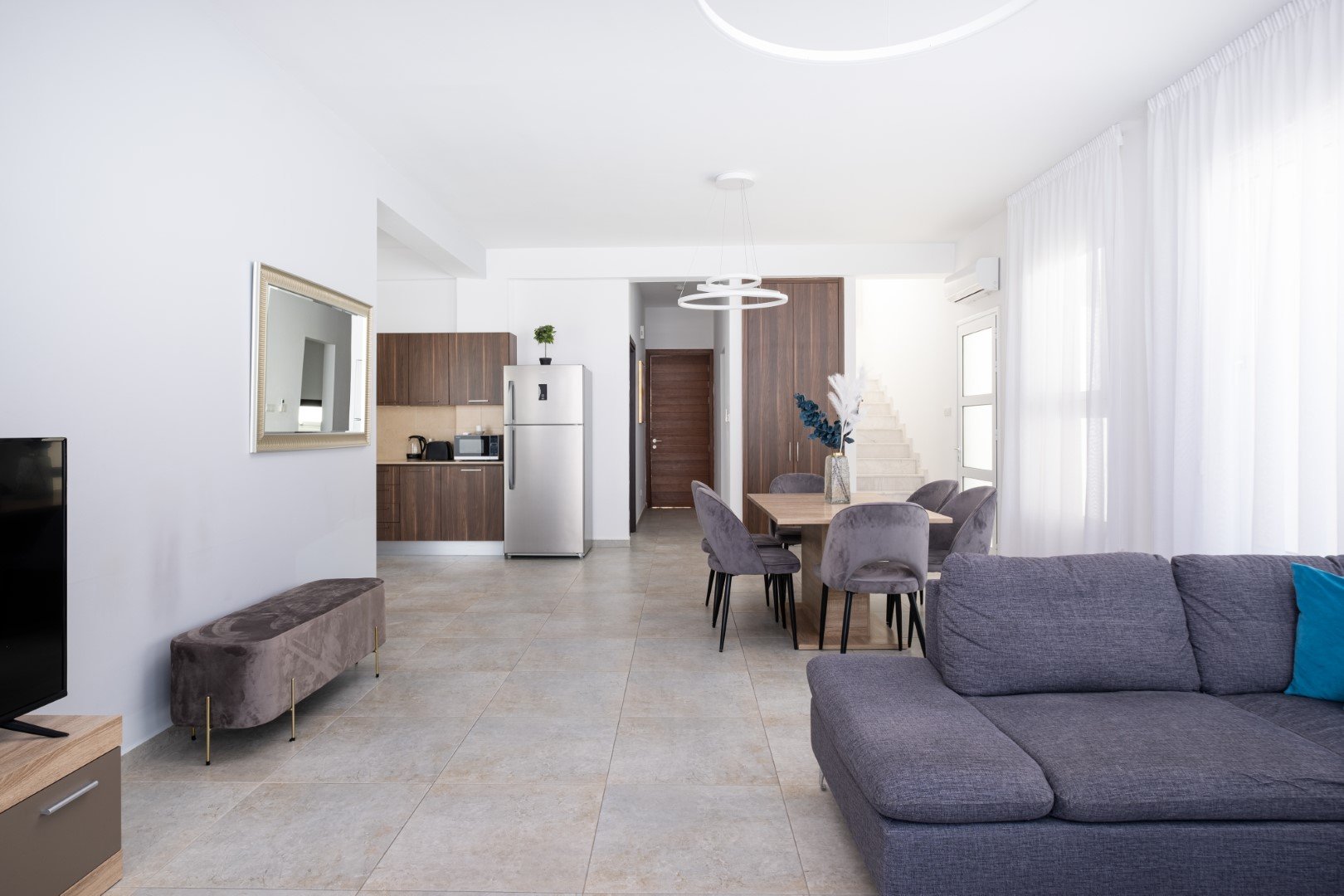 4 BR House in Dromolaxia, Larnaca photo 19