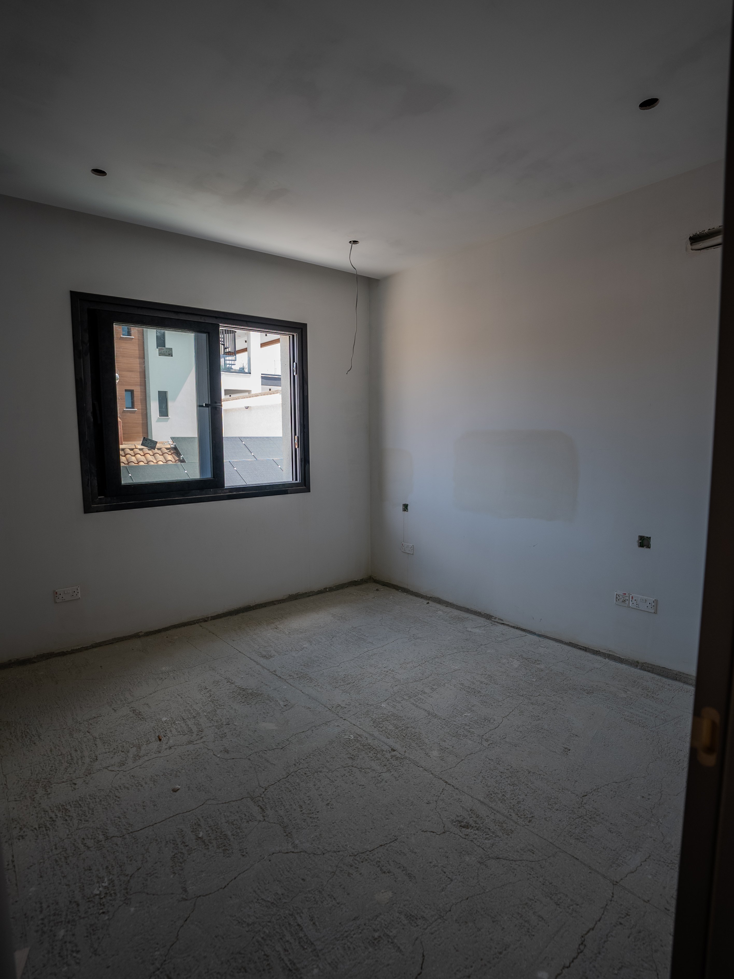 3 BR Penthouse in Agios Athanasios, Limassol photo 4