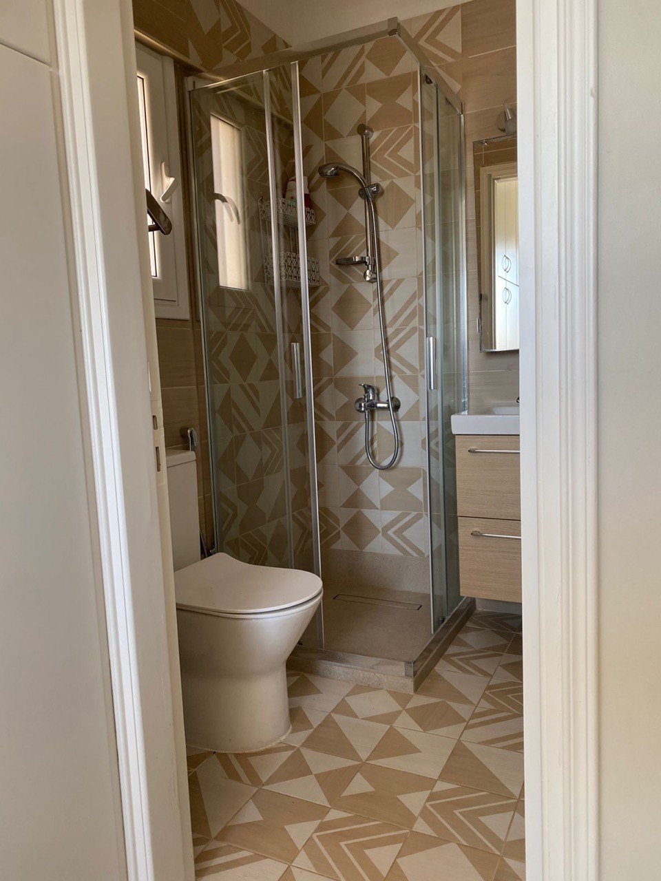 3 BR Apartment in Mesa Geitonia, Limassol photo 14