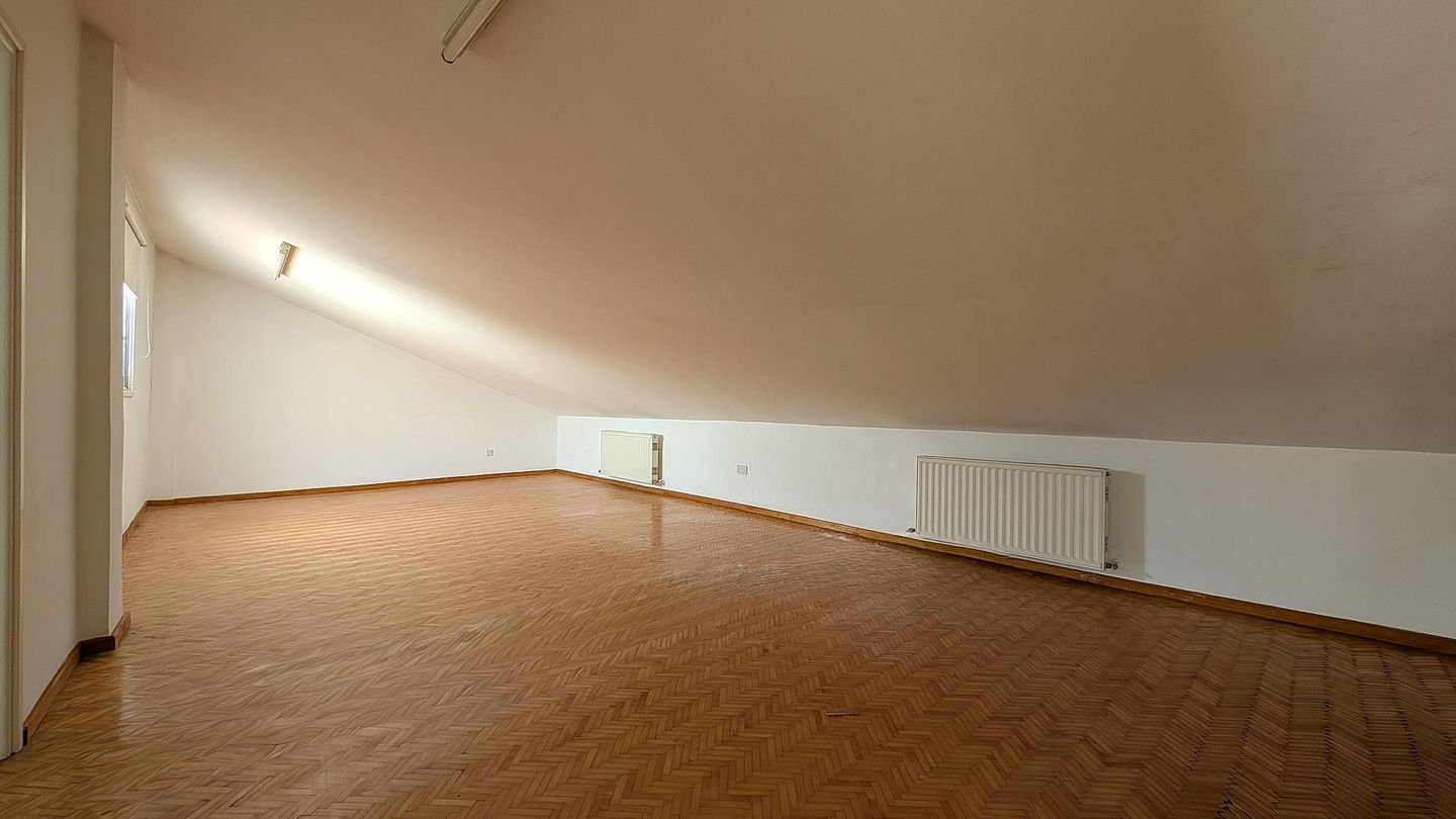 4-Bedroom Detached Villa with Pool & Loft in Egkomi, Nicosia photo 34