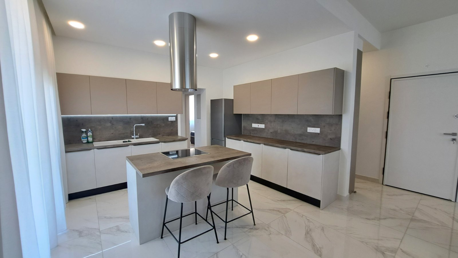 2 BR Penthouse in Agia Paraskevi, Limassol photo 4