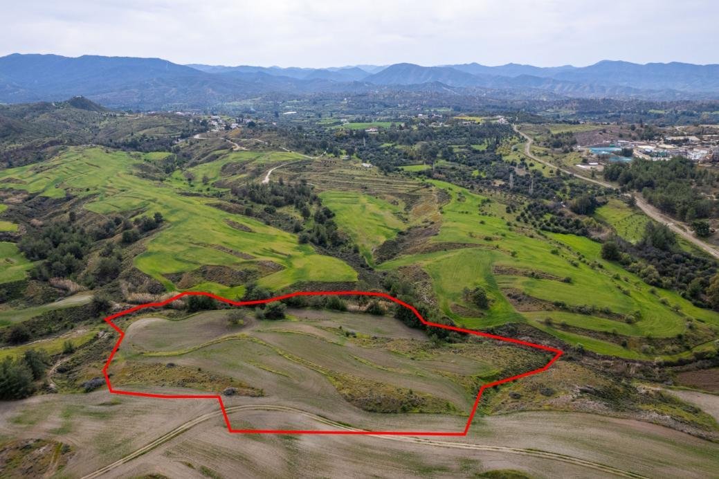 Agricultural field in Linou, Nicosia photo 2