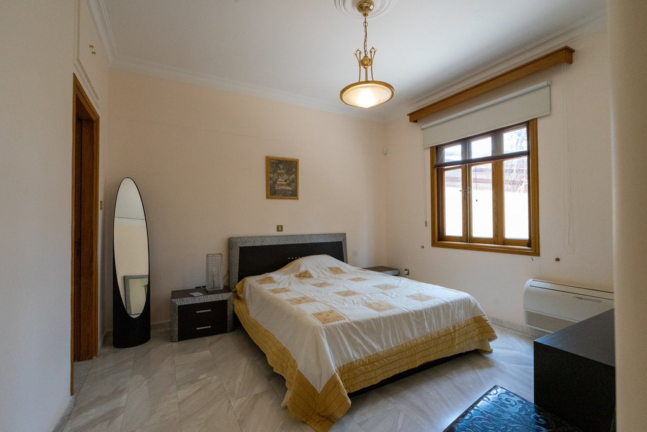 5 BR Villa in Agios Tychonas, Limassol photo 8