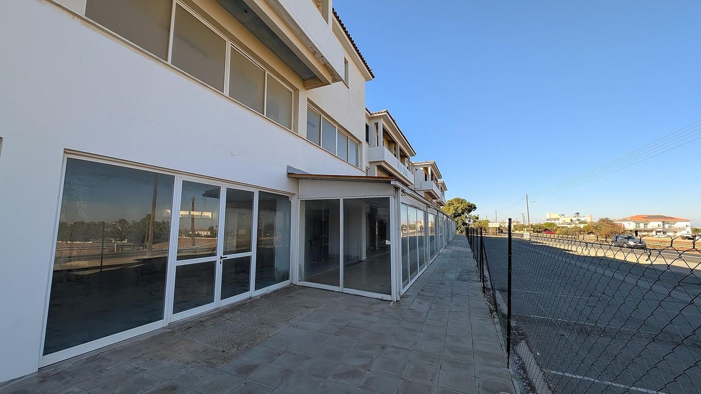 Mixed-use building and a 50% share of residential field in Akaki, Nicosia photo 7