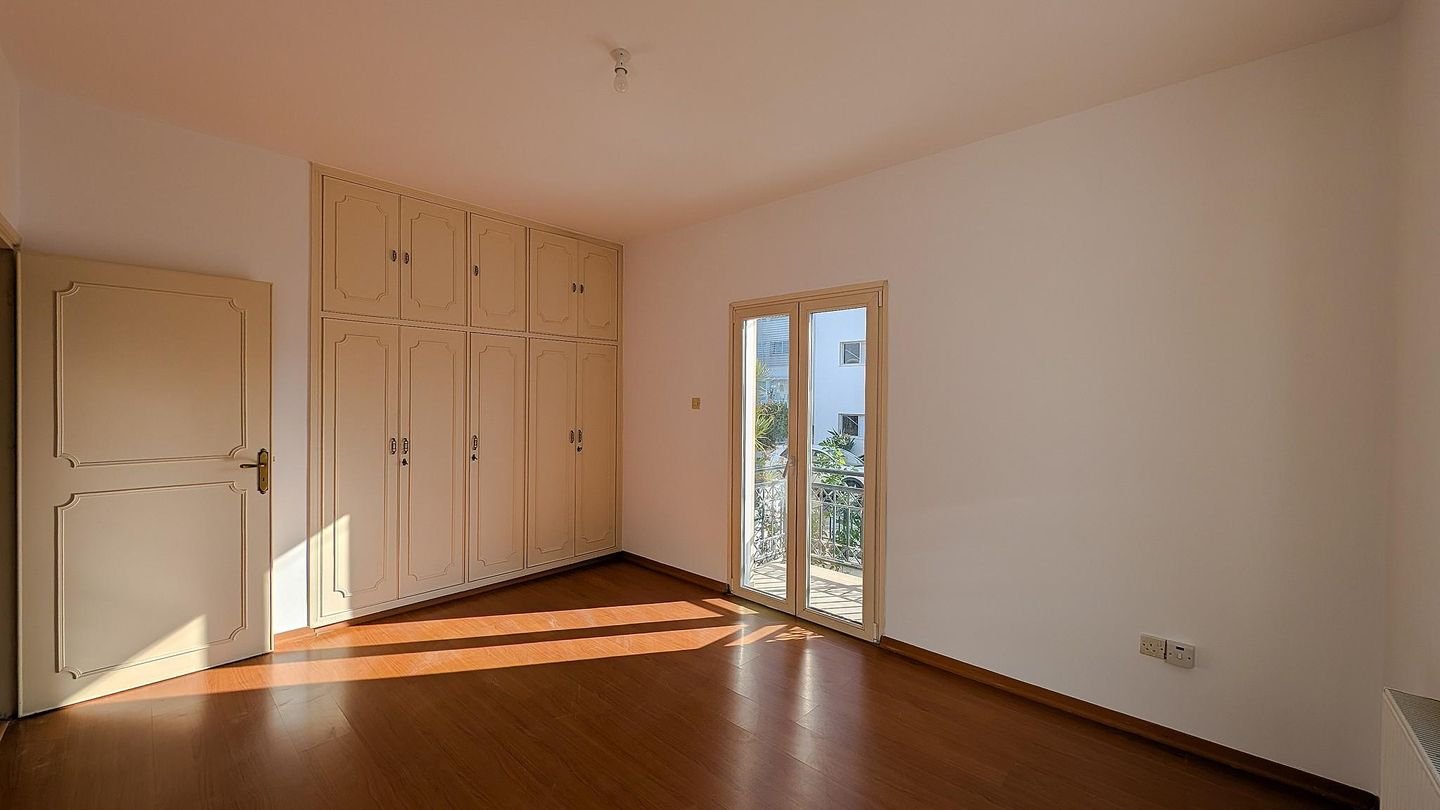 Three storey building in Agios Nikolaos, Larnaca photo 19