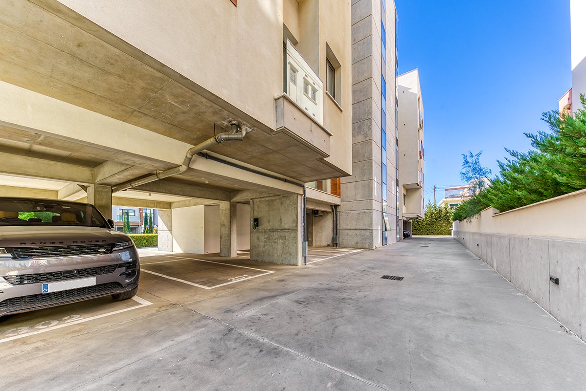 1 BR Apartment in Potamos Germasogeias, Limassol photo 15