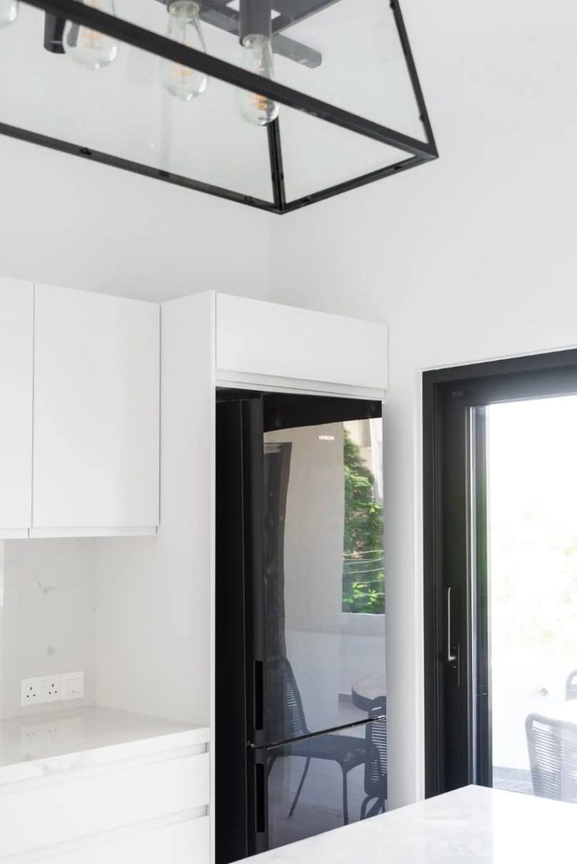 2 BR Apartment in Agia Zoni, Limassol photo 3