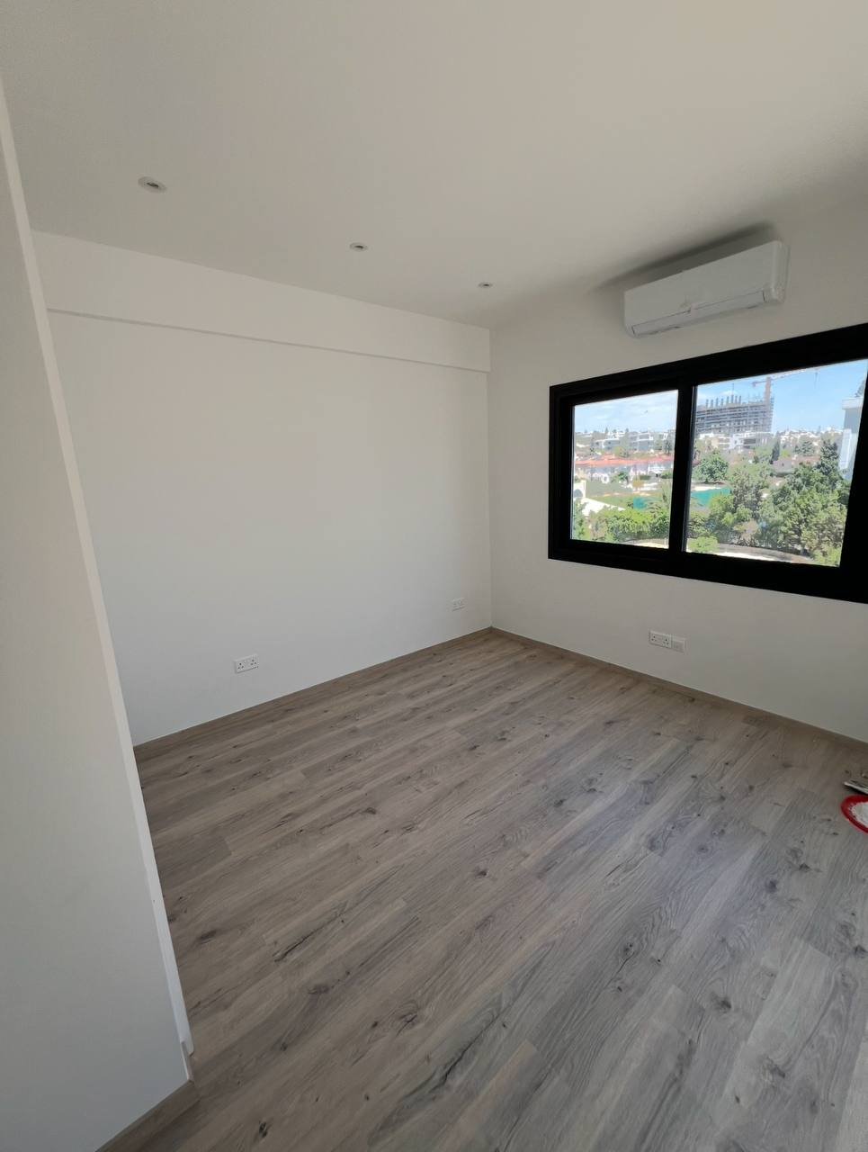 3 BR Apartment in Agios Tychonas, Limassol photo 9