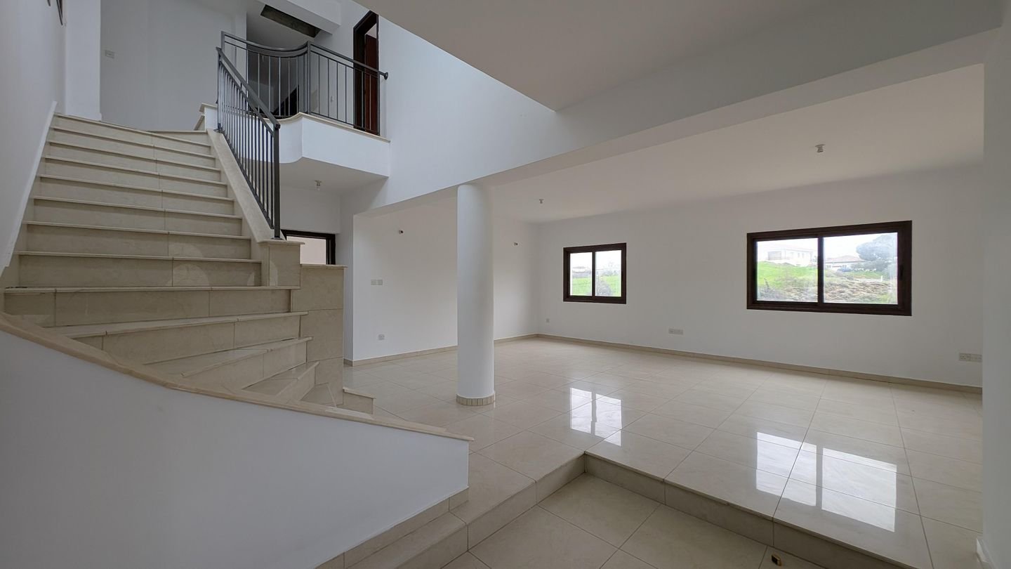 3-Bedroom Detached House with Attic in Ergates, Nicosia photo 11