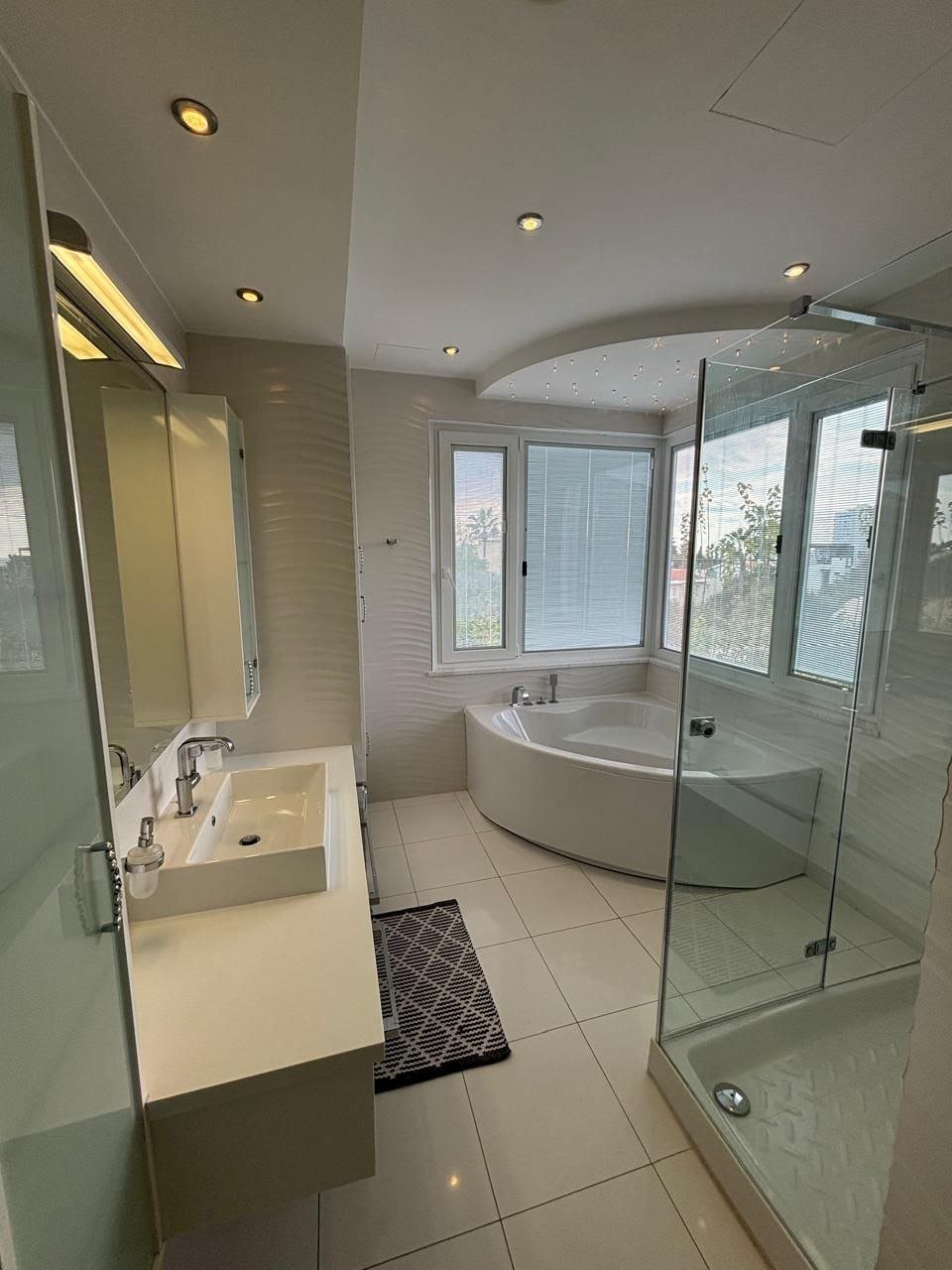 3+2 BR Luxury Villa, Limassol photo 14