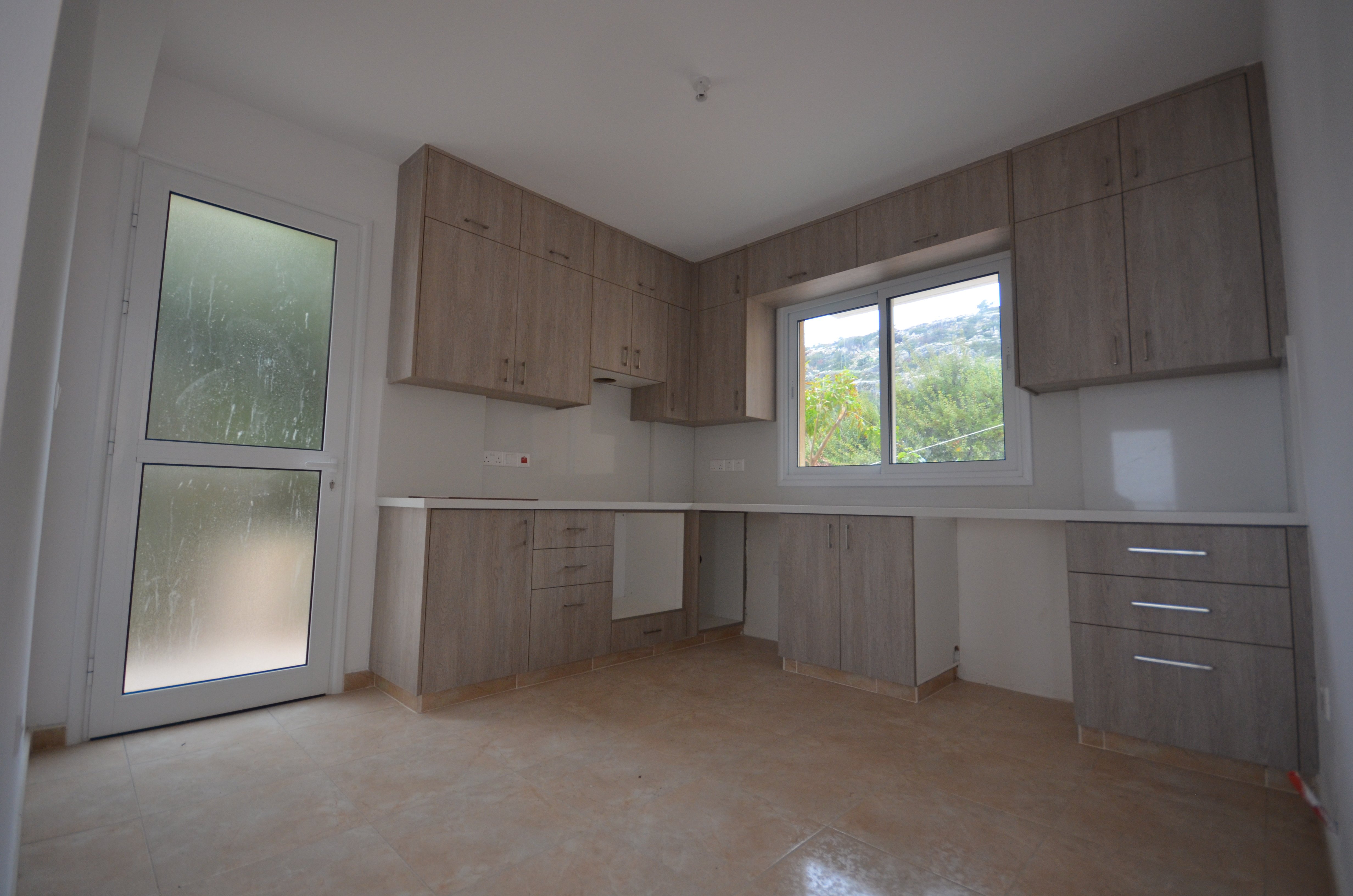 6 BR Villa in Pegeia, Paphos photo 3