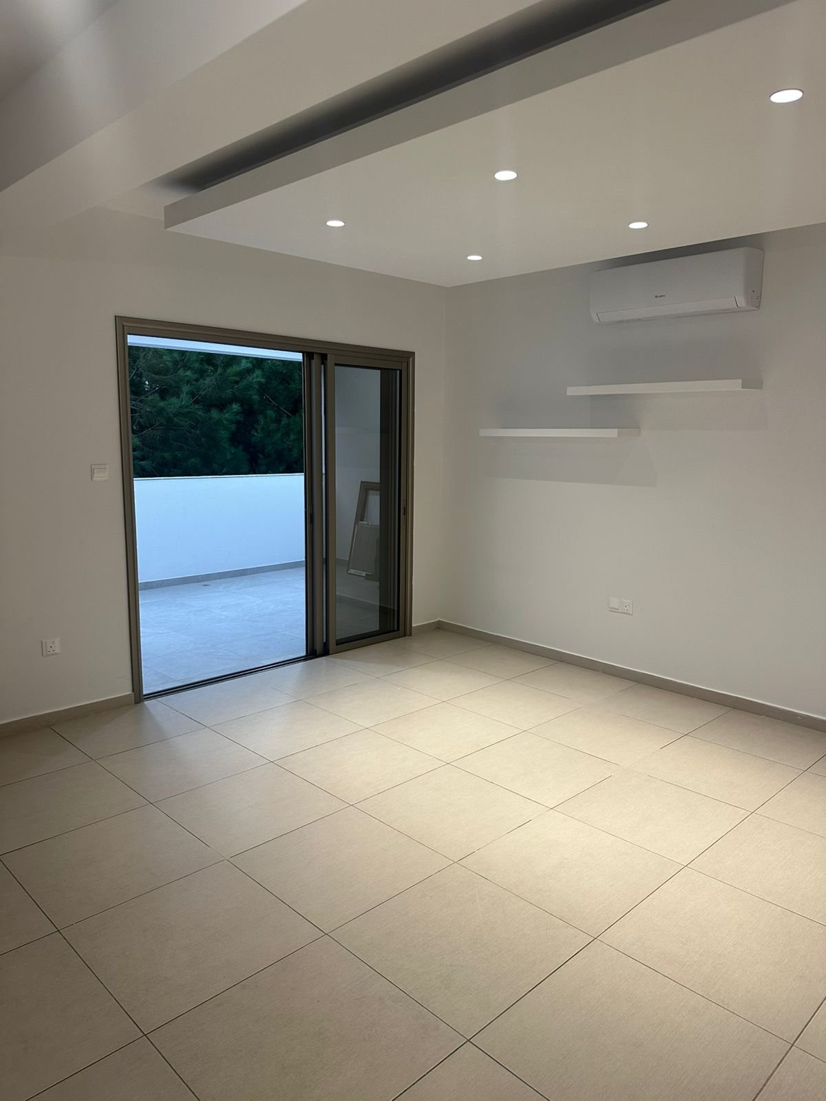 2 BR Apartment in Zakaki, Limassol photo 4