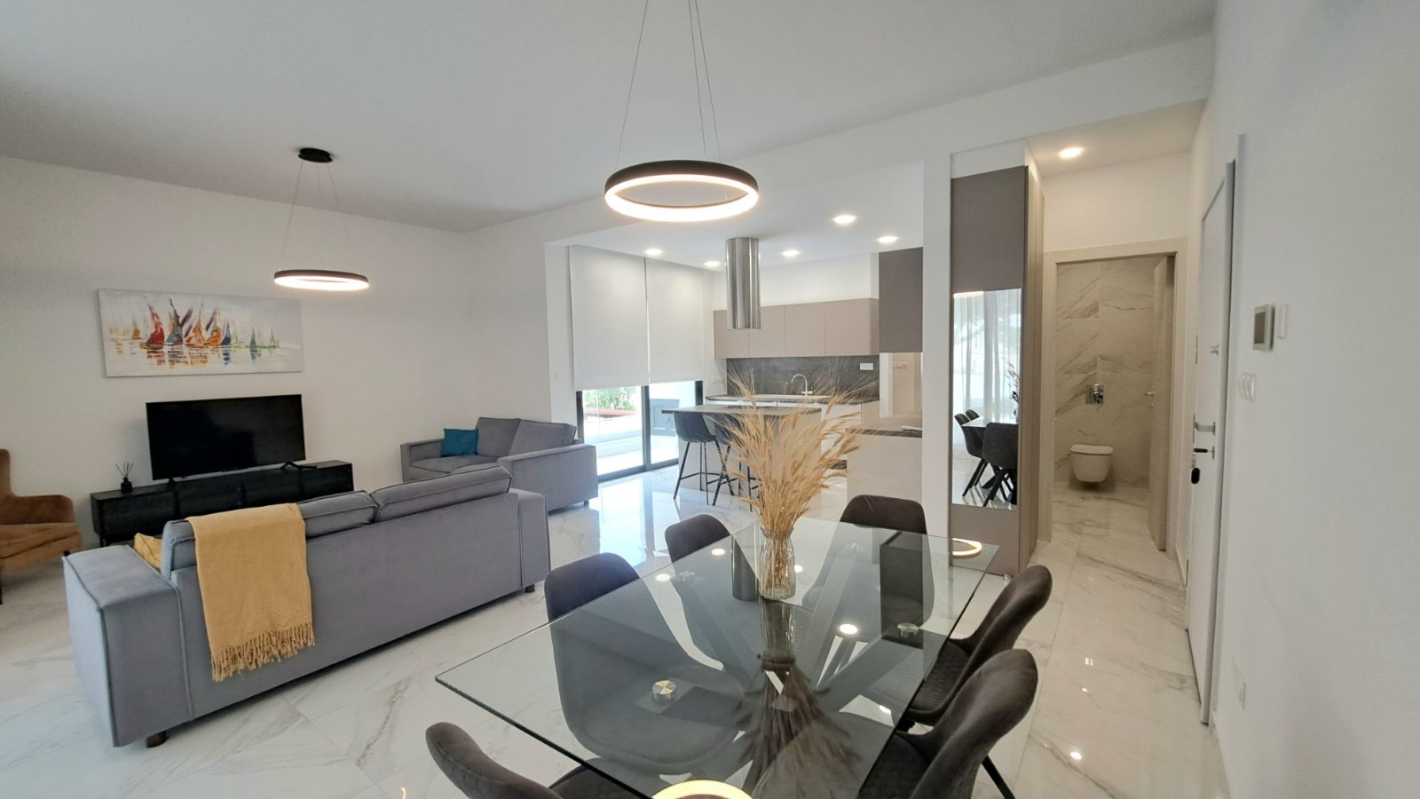 2 BR Apartment in Germasogeia, Limassol photo 3