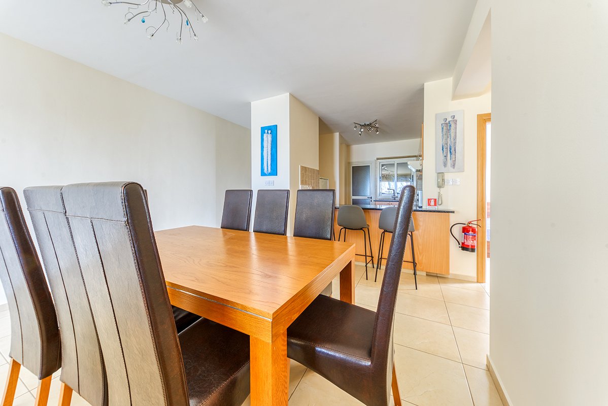 3 BR Apartment in Mouttagiaka, Limassol photo 4