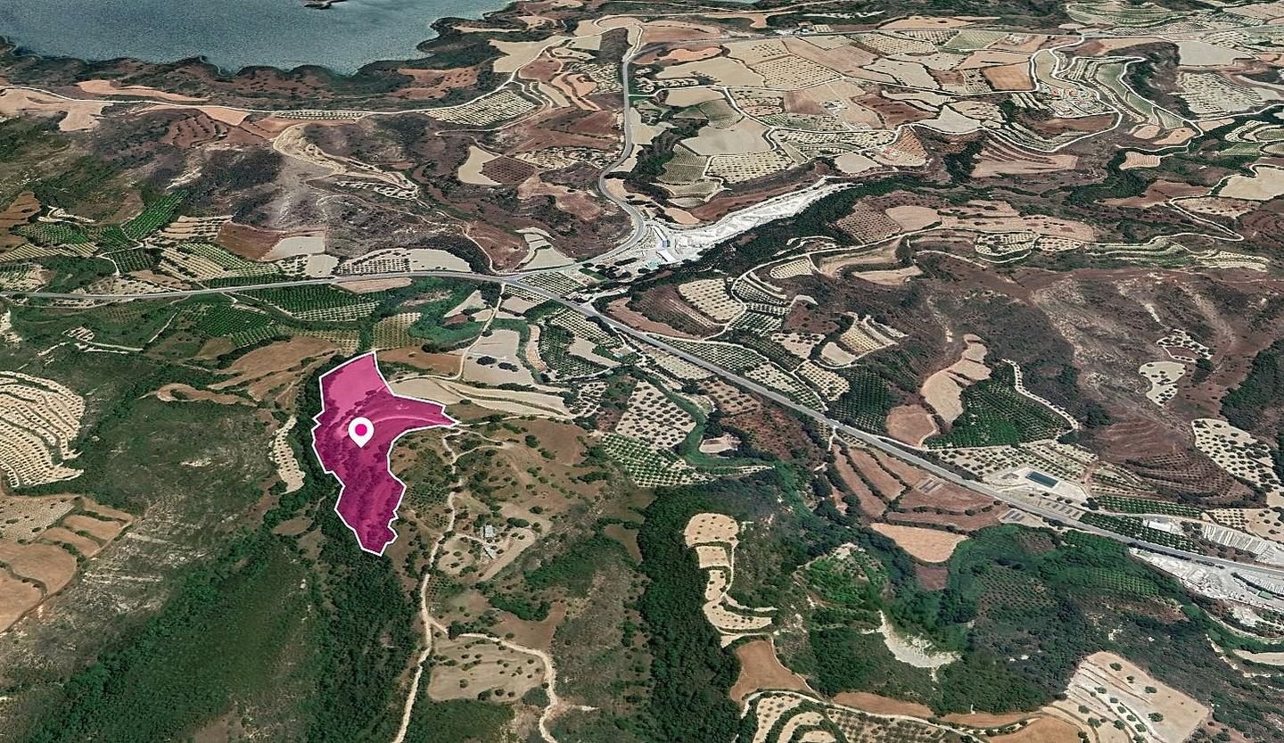 (Share) Field, Loukrounou, Paphos photo 1