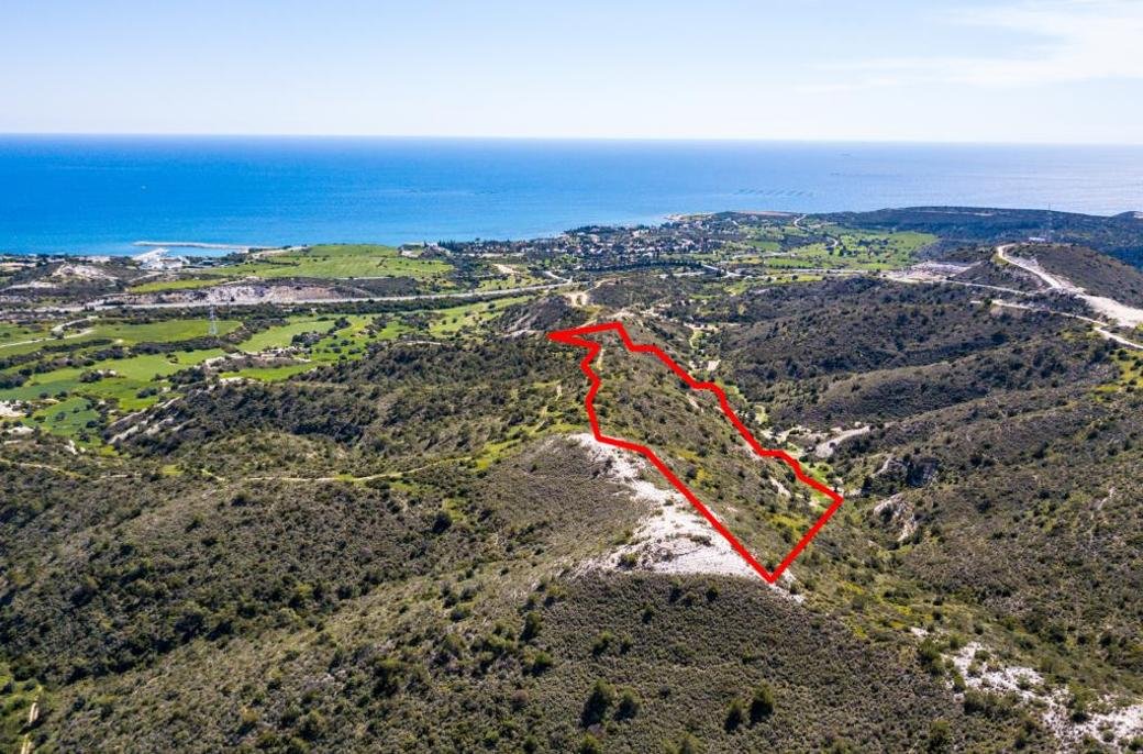 Shared agricultural field in Pentakomo, Limassol photo 3