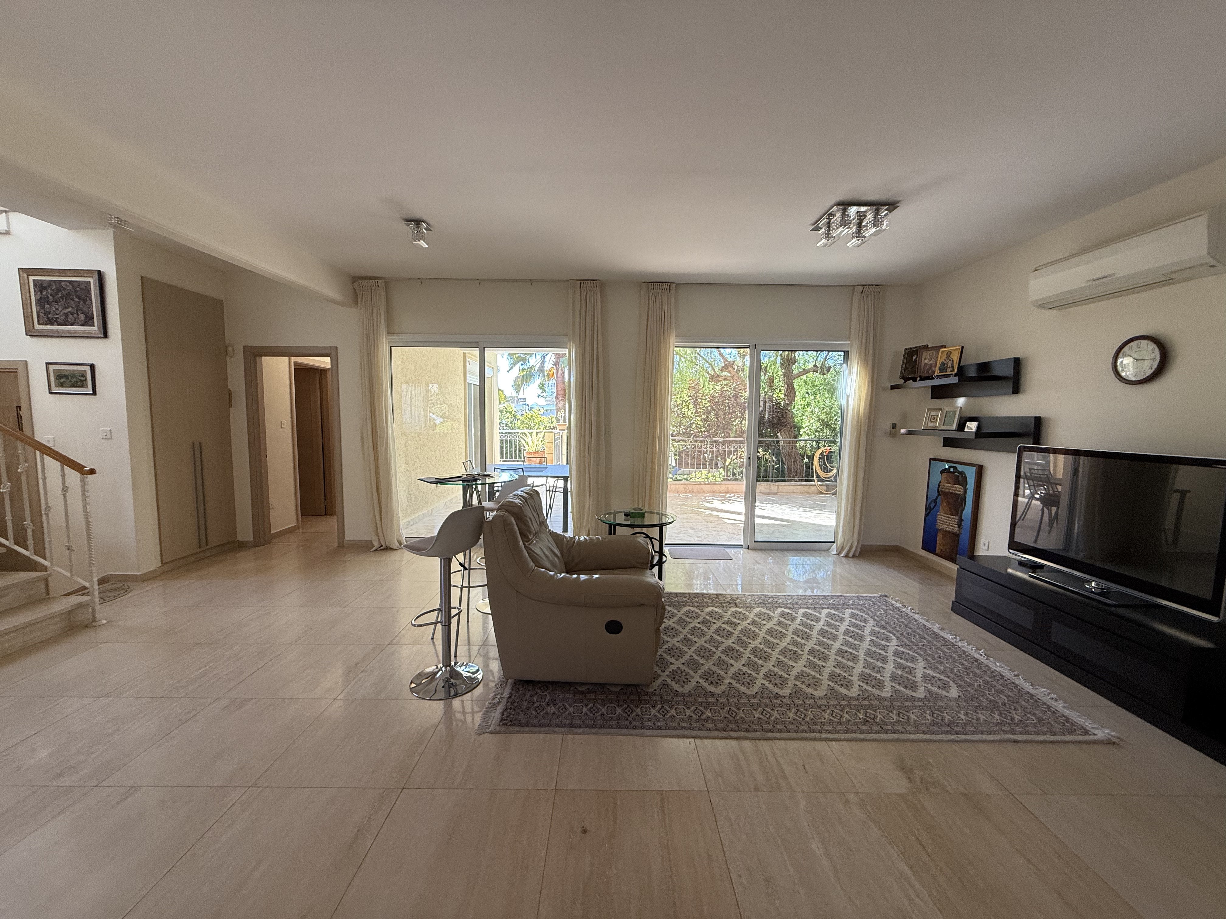 4 BR House in Mouttagiaka, Limassol photo 5