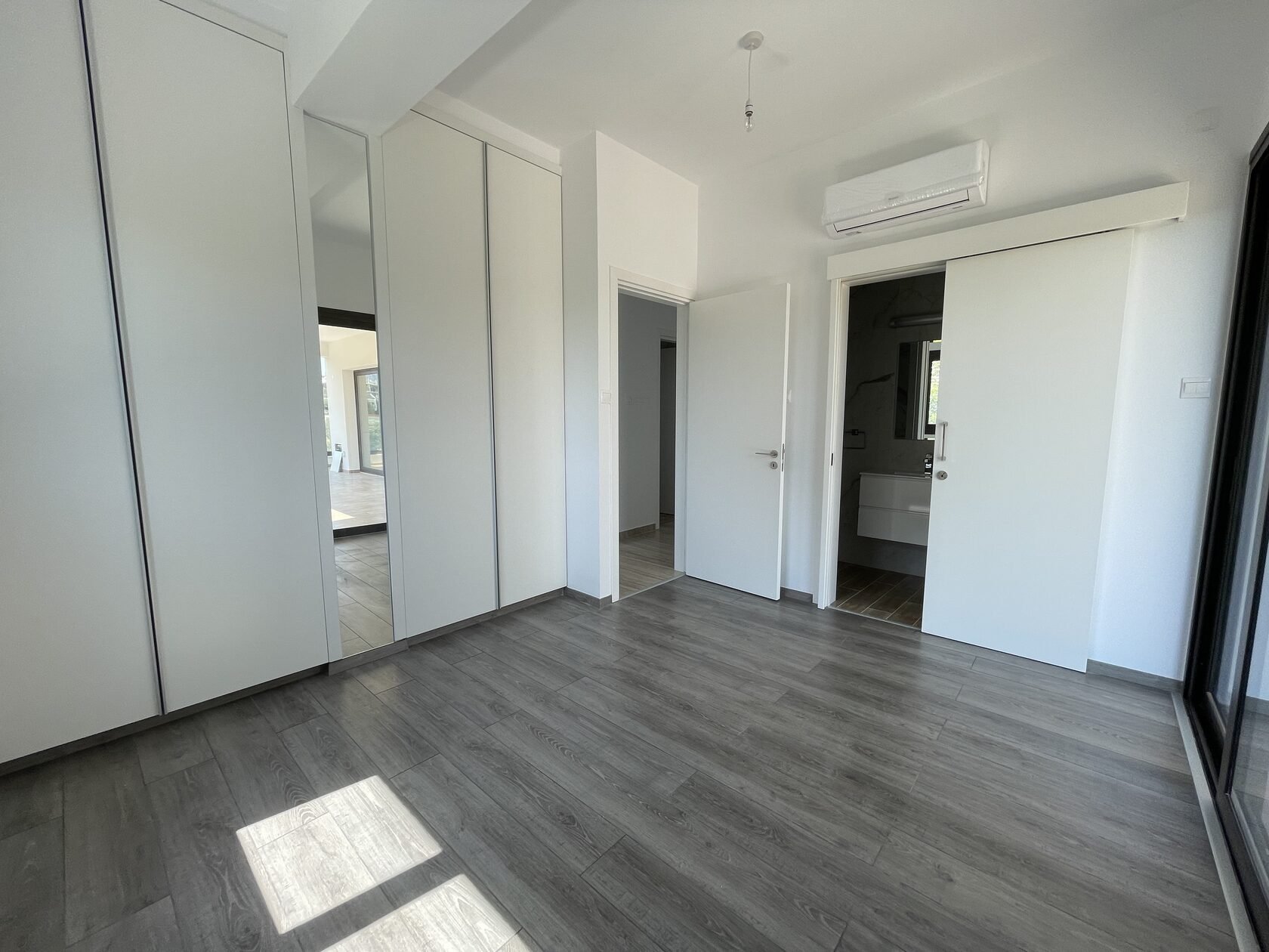 3 BR Apartment in Limassol photo 3