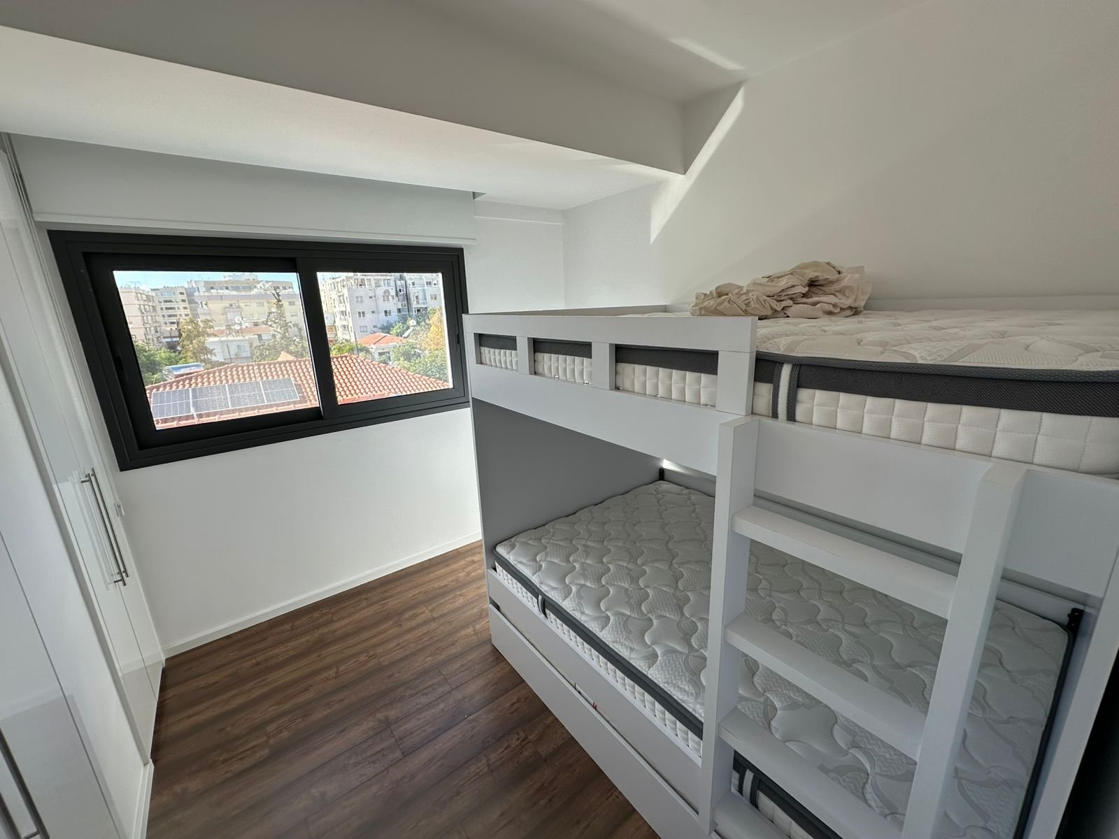 3 BR Apartment in Neapolis, Limassol photo 10