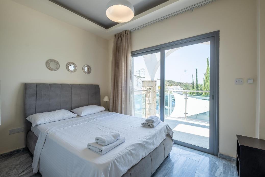 2-bedroom apartment in Latchi, Paphos photo 17