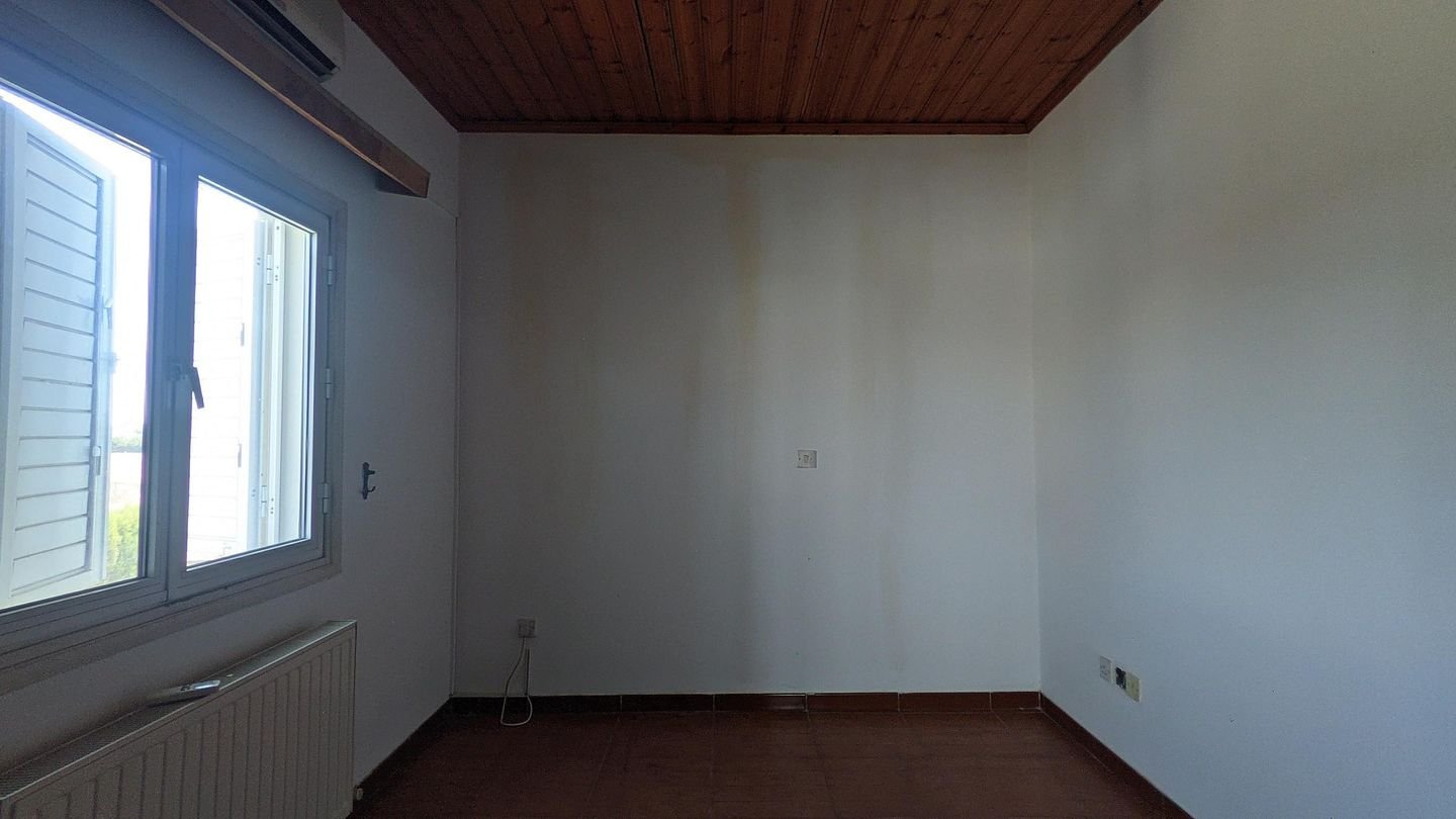 Residential building in Kokkinotrimithia, Nicosia photo 7