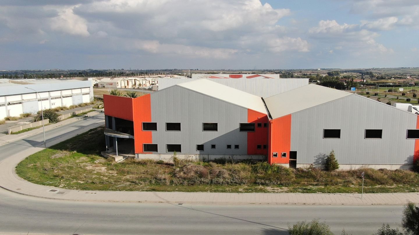 Incomplete Light Industrial Building in Kokkinotrimithia, Nicosia photo 6