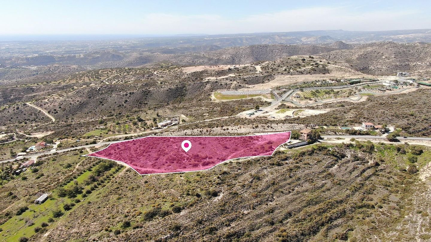 (Share) Field in Ag. Athanasios Municipality, Limassol photo 4