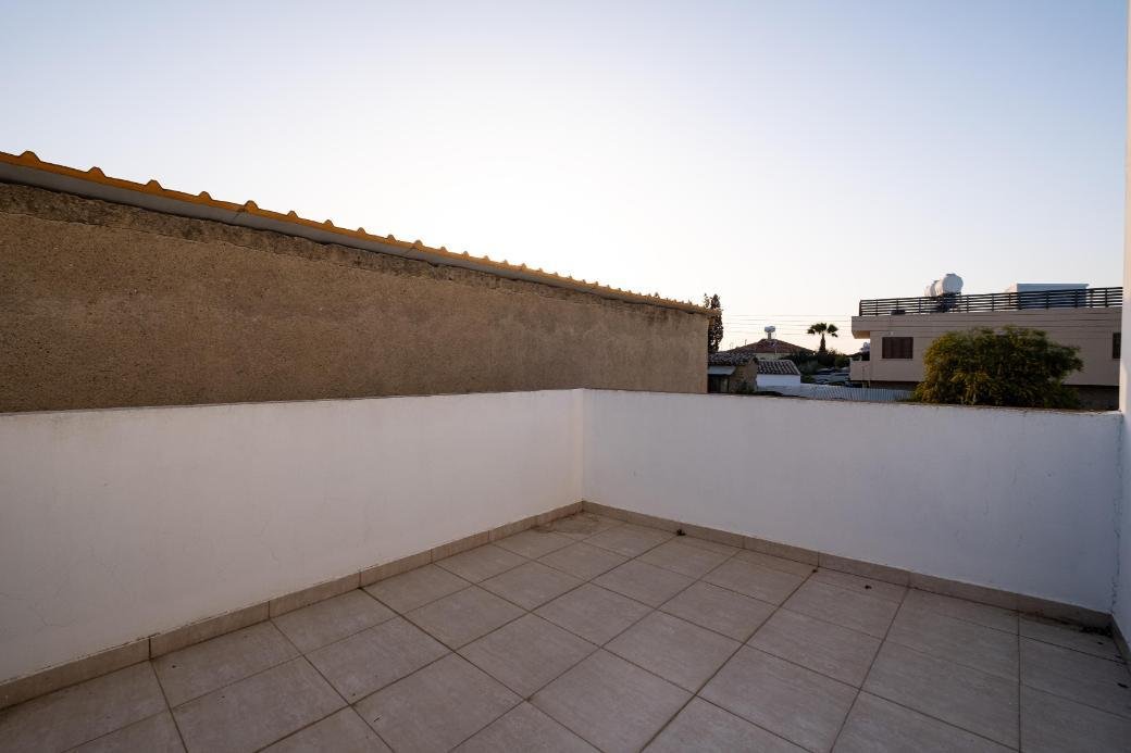 Three-storey residential building in Deneia, Nicosia photo 36
