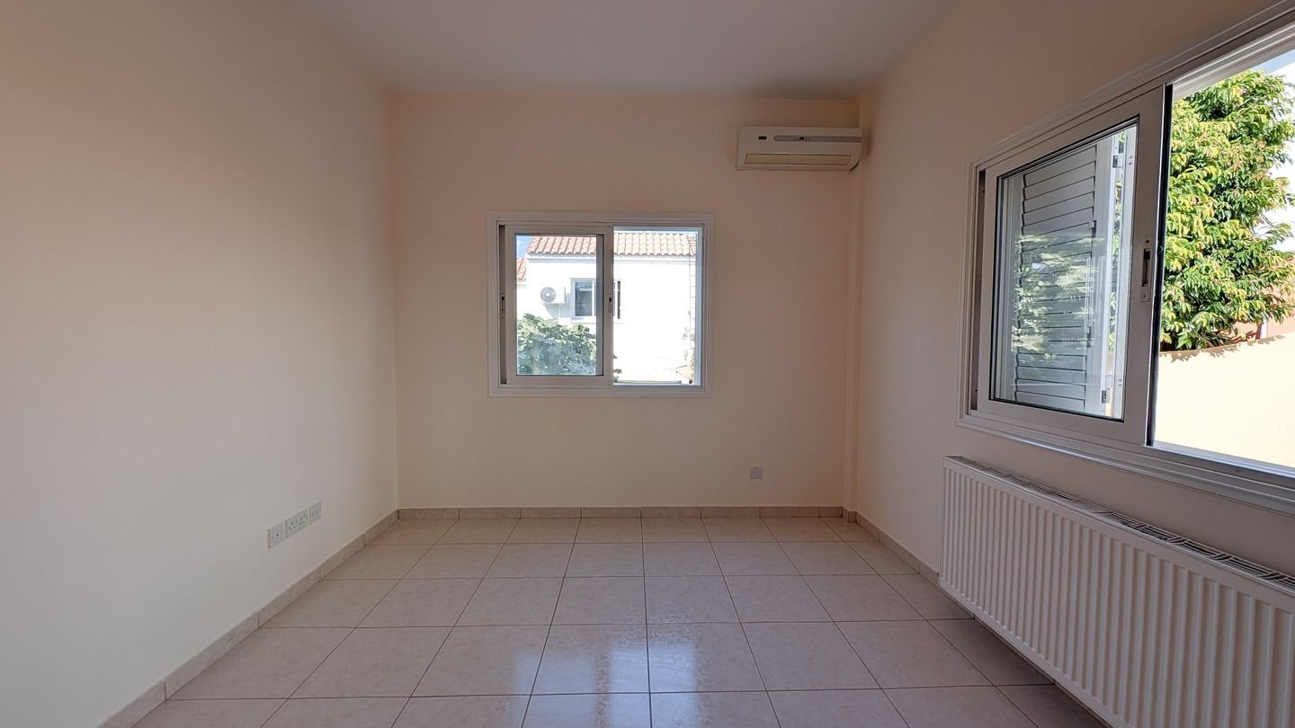 Two storey detached house in Engomi, Nicosia photo 16