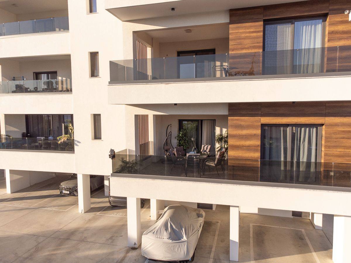 3 BR Apartment in Mesa Geitonia, Limassol photo 20