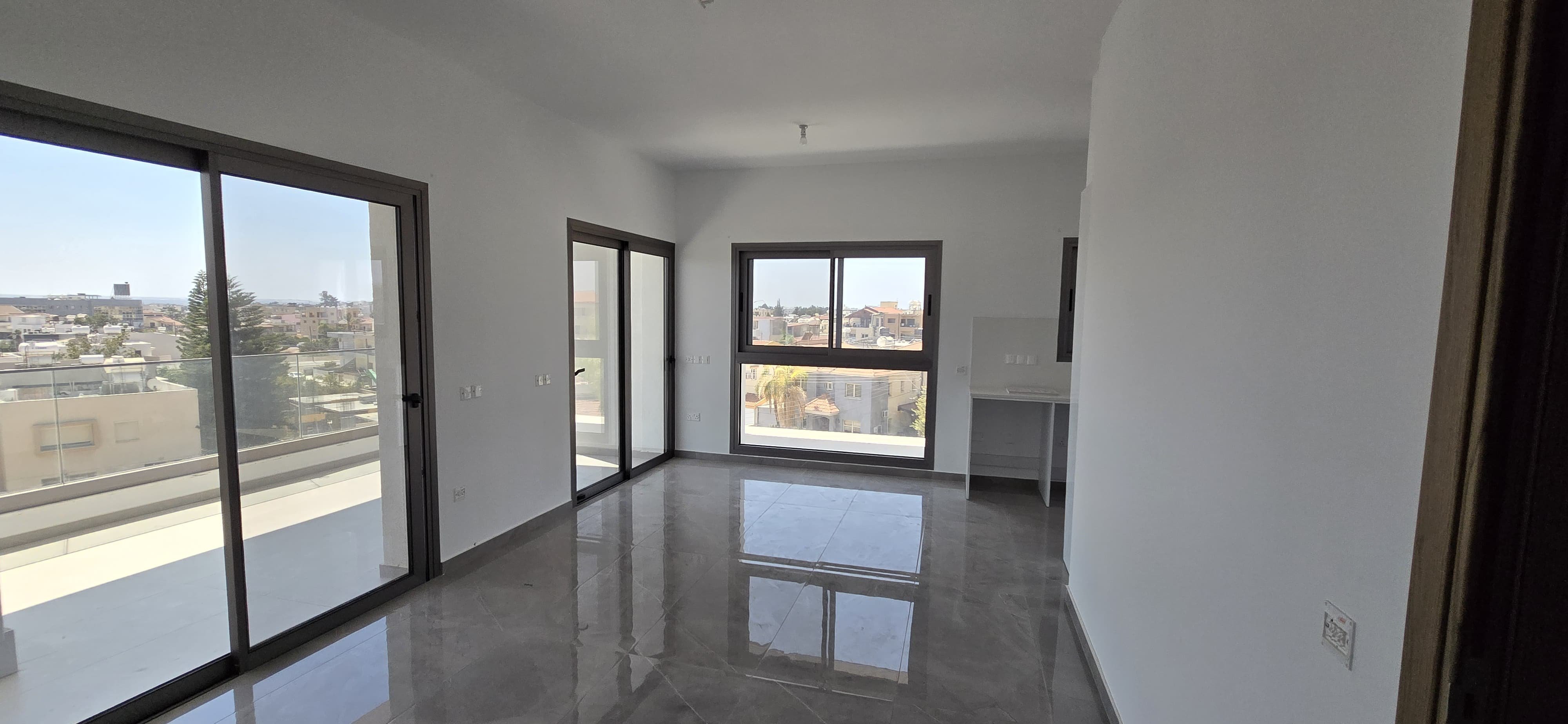 4 BR Penthouse in Zakaki, Limassol photo 1