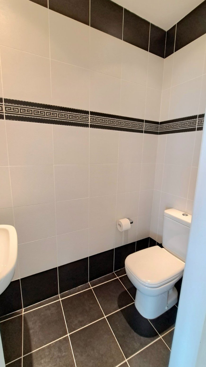 Luxury 3 BR Apartment in Agios Tychonas, Limassol Tourist Area photo 10