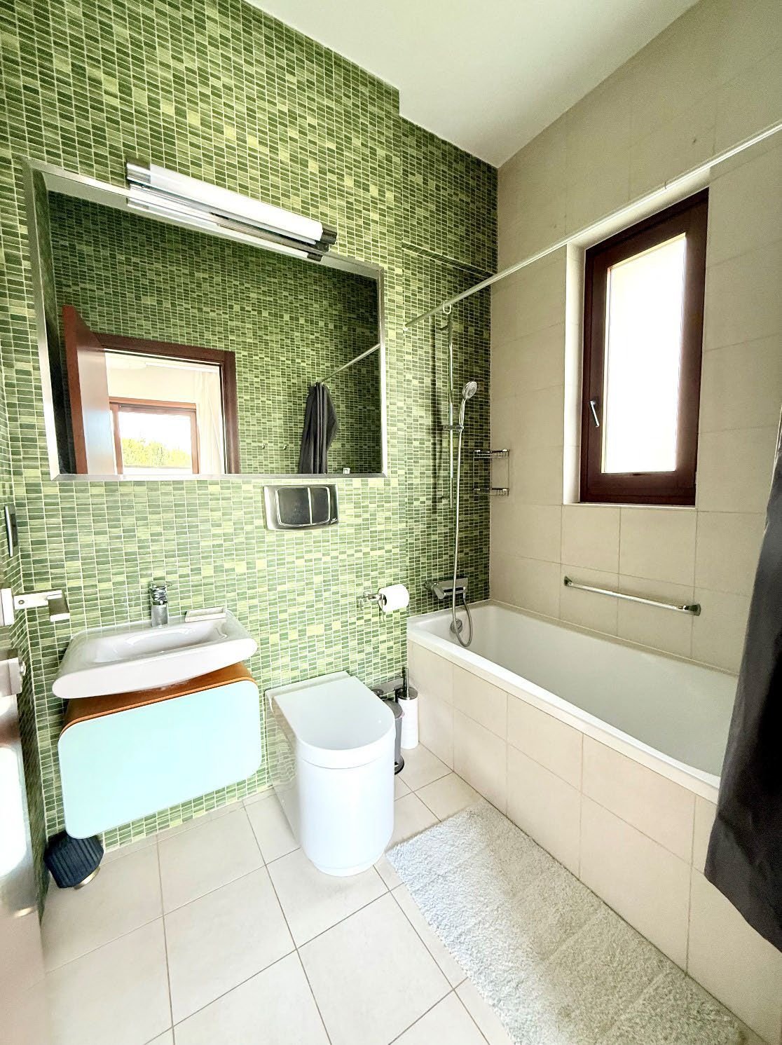 4 BR Luxury Villa in Pyrgos, Limassol photo 14