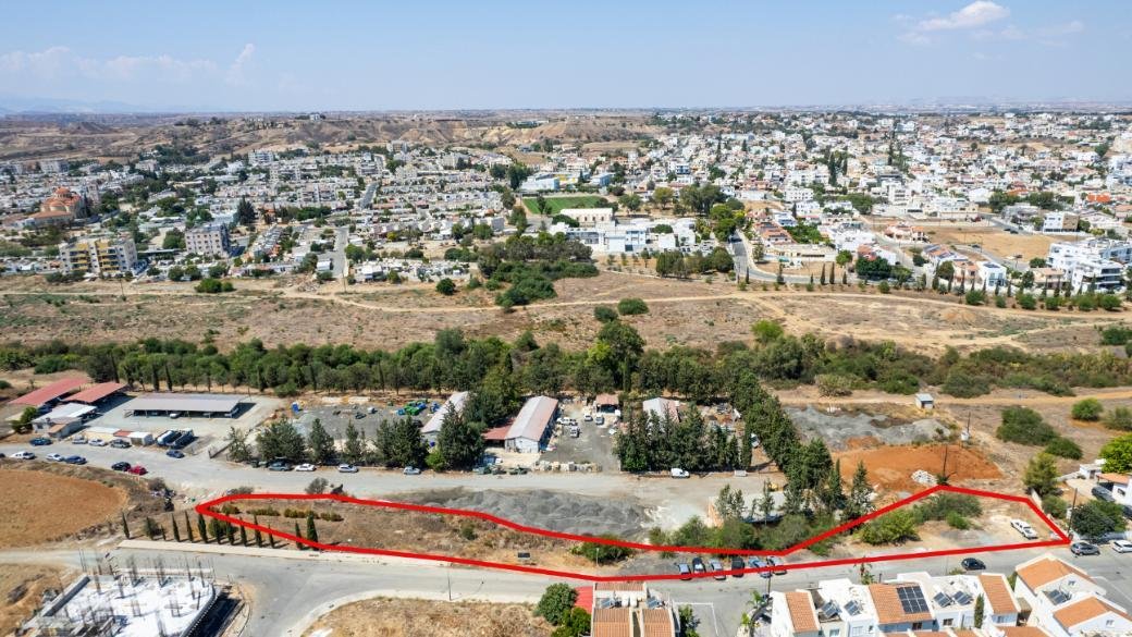 Residential field in Lakatamia, Nicosia photo 4