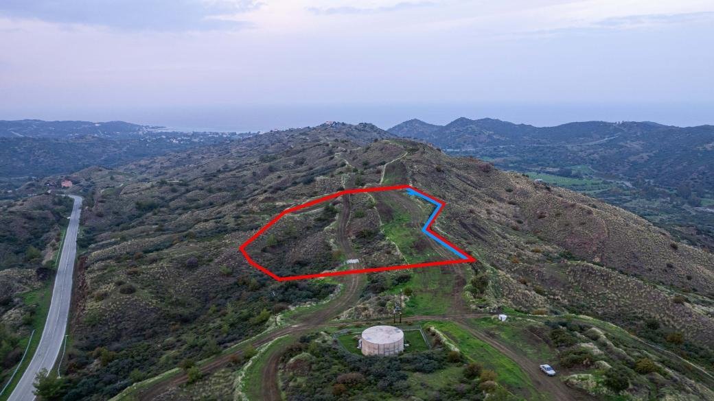 Shared agricultural field in Pano Pyrgos, Nicosia photo 3