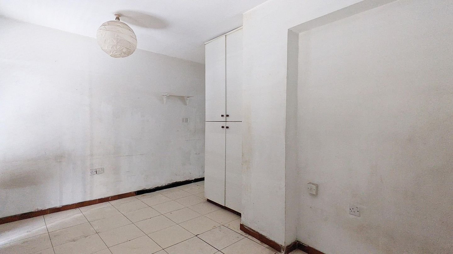 Mixed use building in Trypiotis (Old Town), Nicosia photo 16