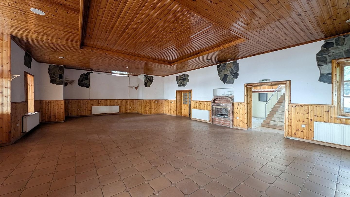 Former Hotel Building with Development Potential – Pedoulas, Nicosia photo 8