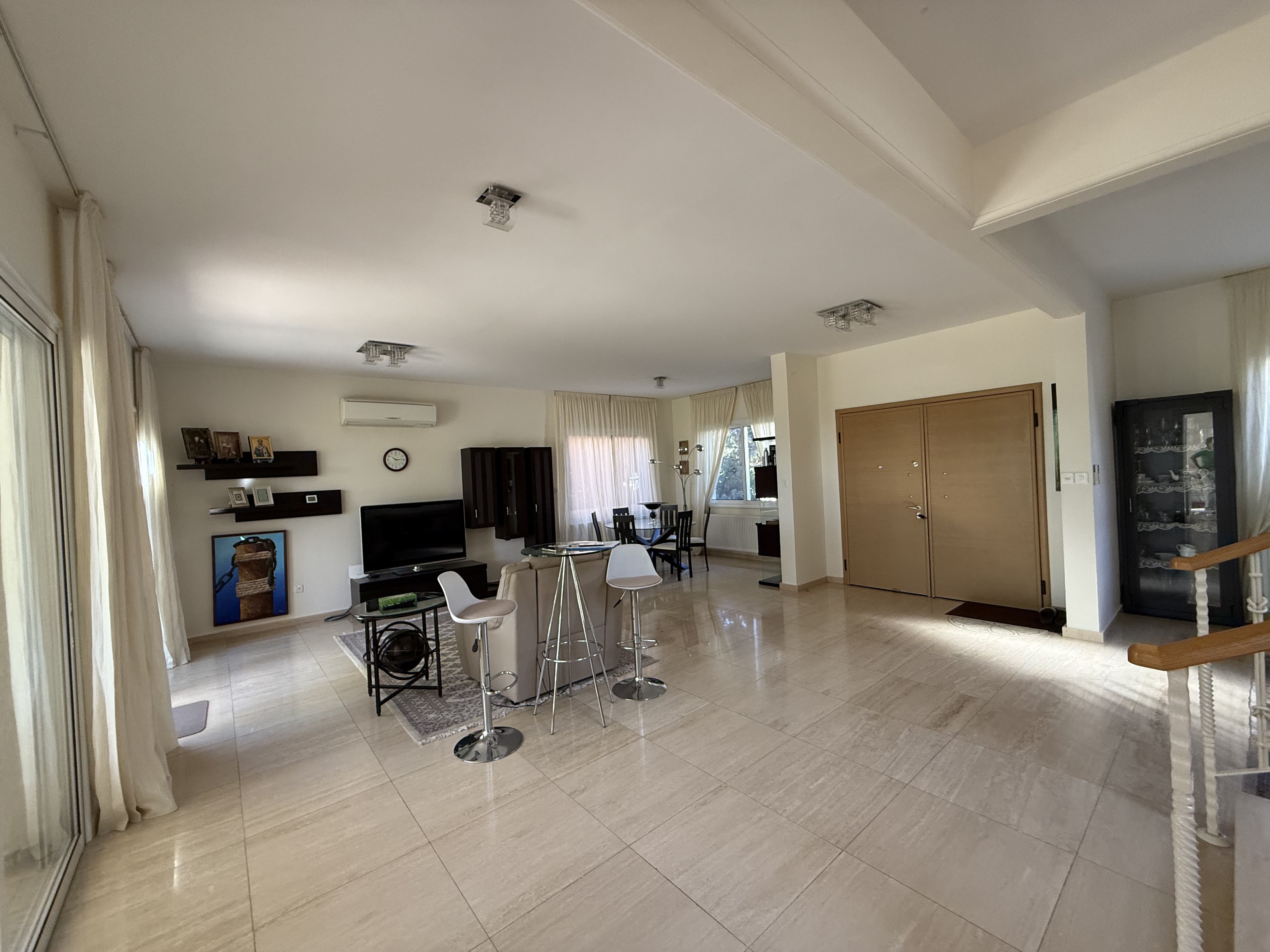 4 BR House in Mouttagiaka, Limassol photo 4