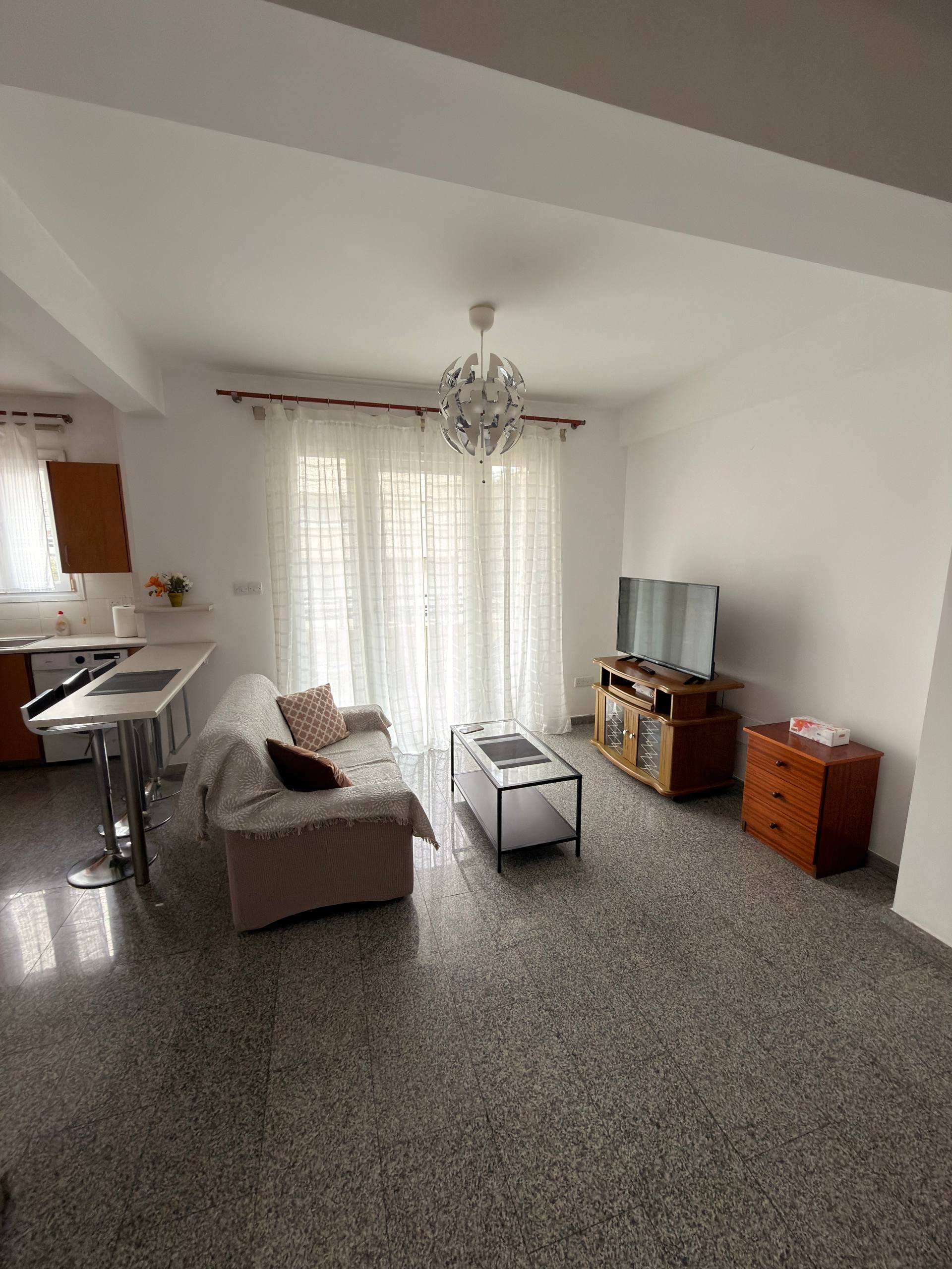 1 BR Apartment in Neapolis, Limassol photo 3