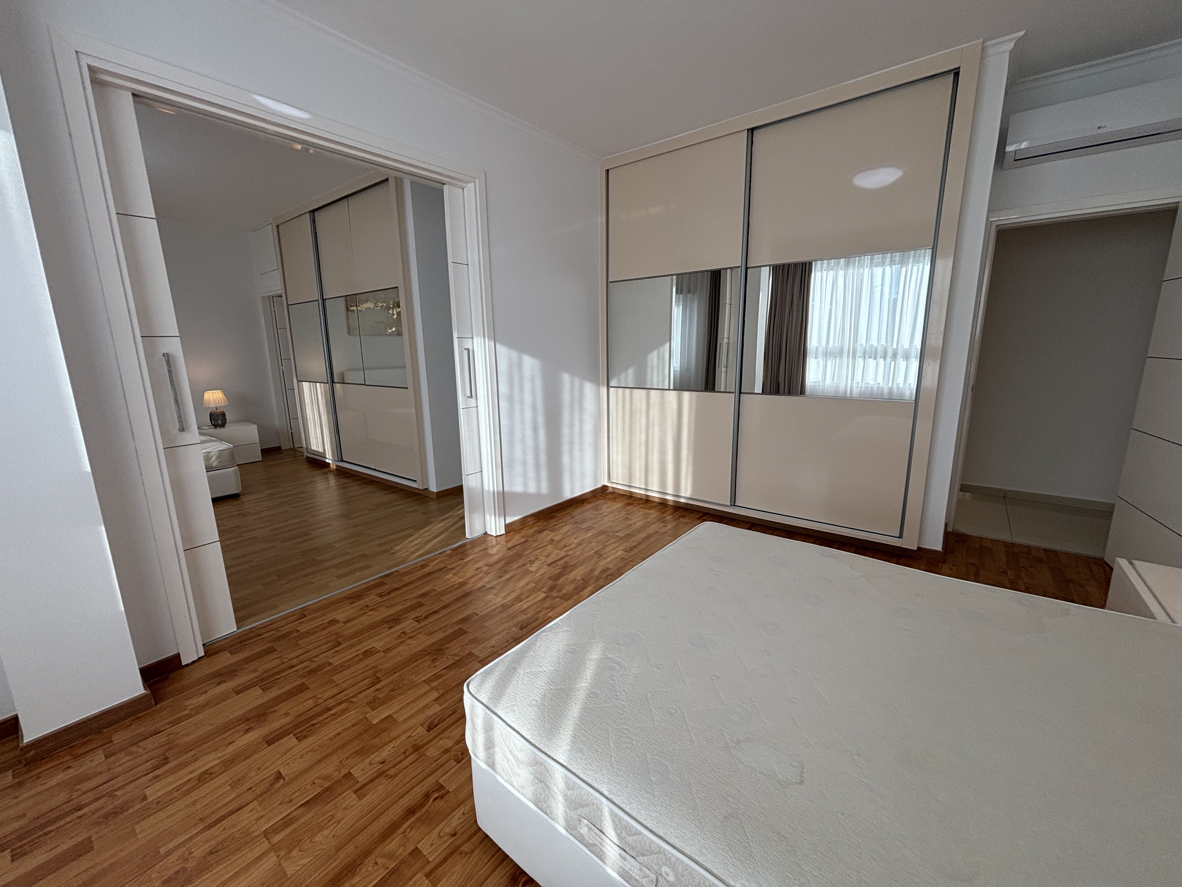 6 BR Stunning Penthouse in Agios Tychonas, Limassol photo 16