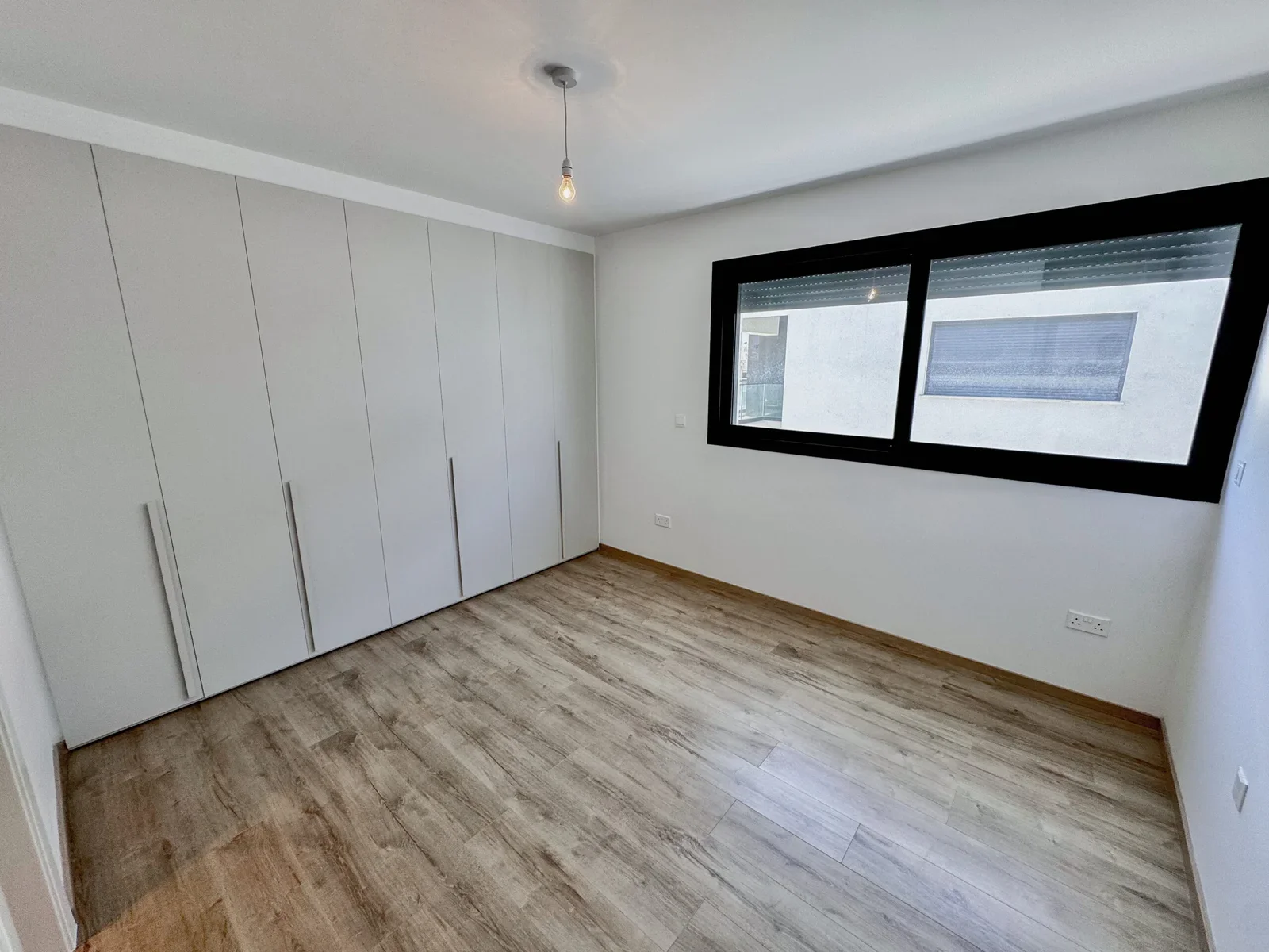 3 BR Penthouse in Agios Athanasios, Limassol photo 4