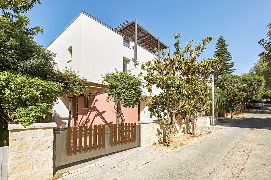 4 BR Villa in Agios Tychonas, Limassol photo 16