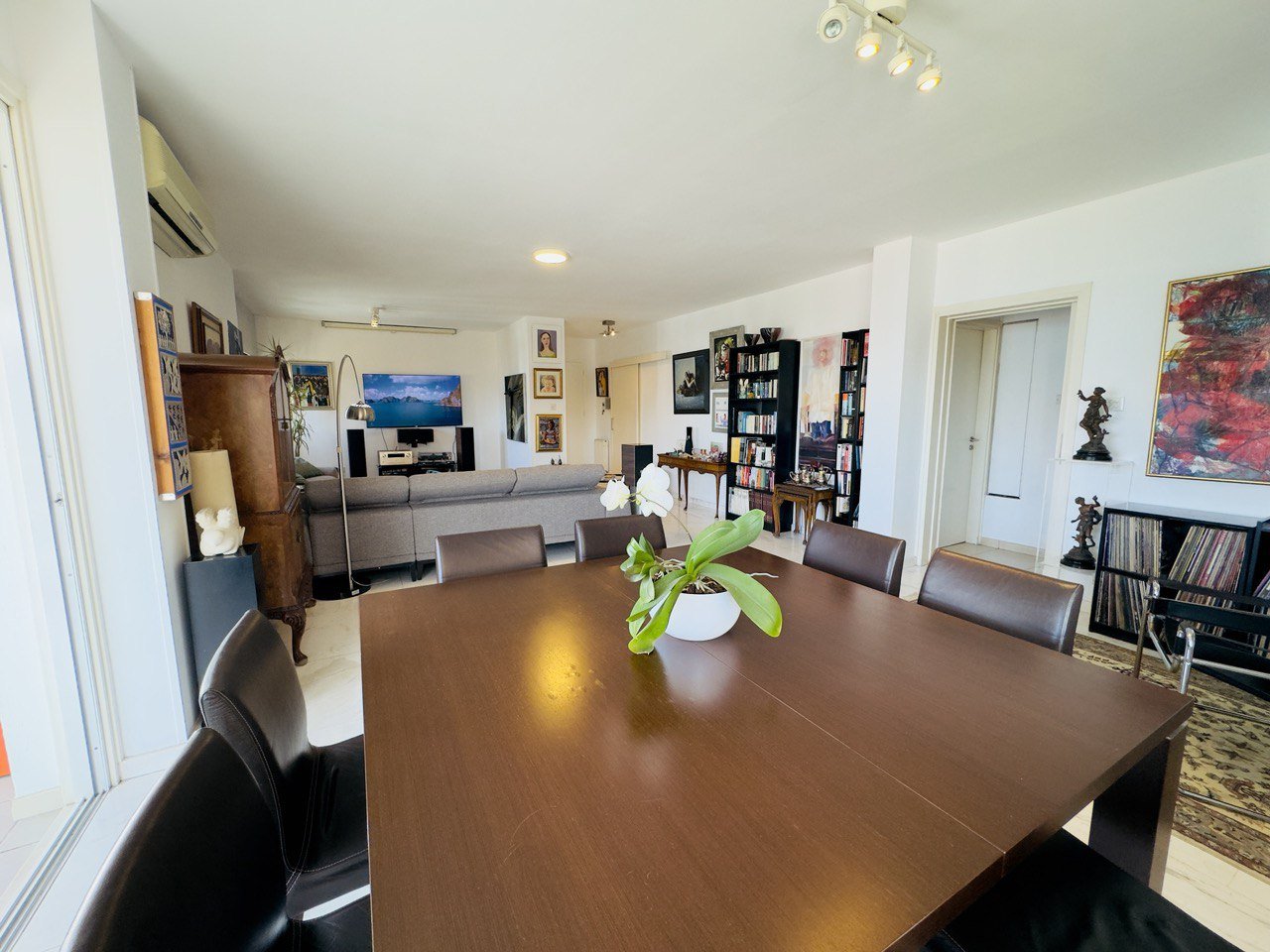 3 BR apartment in Engomi, Nicosia photo 5