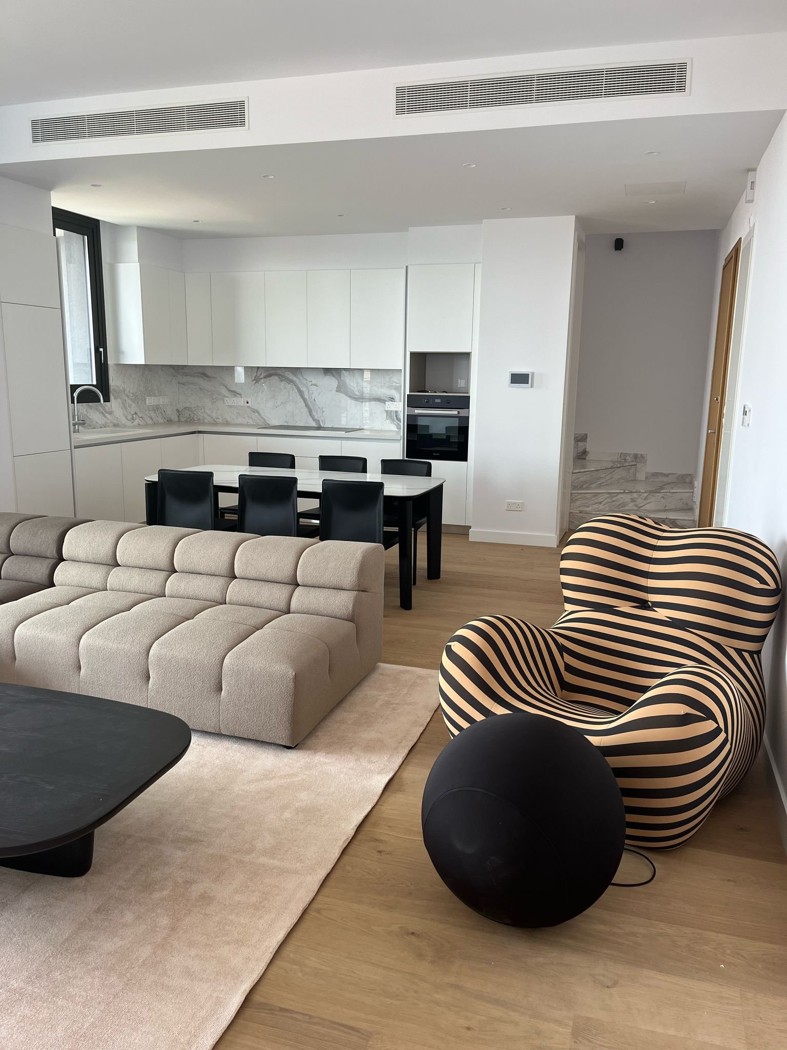 4 BR Penthouse in Potamos Germasogeias, Limassol photo 5