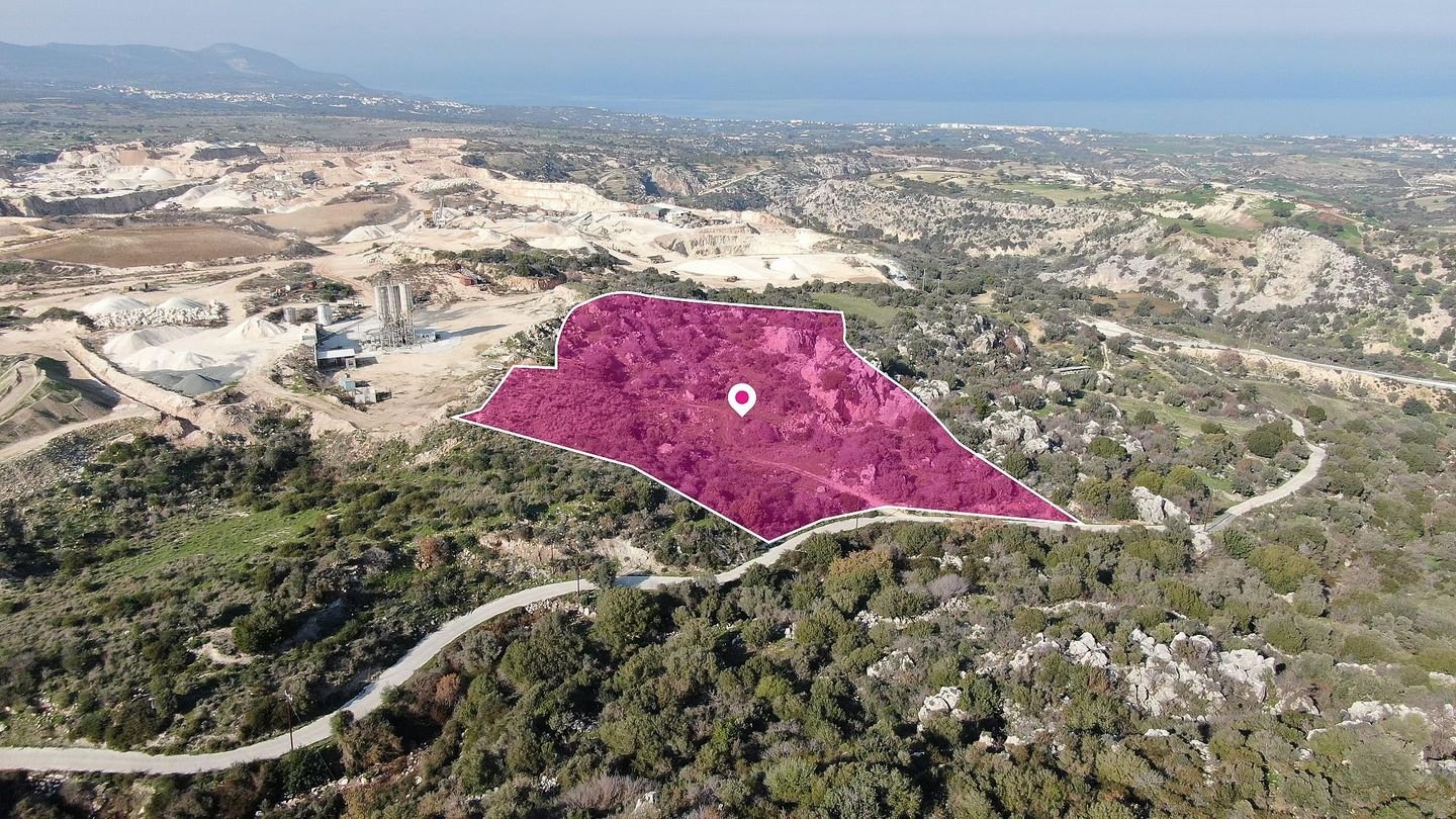 Agricultural / Protection Zone field in Drouseia, Paphos photo 4