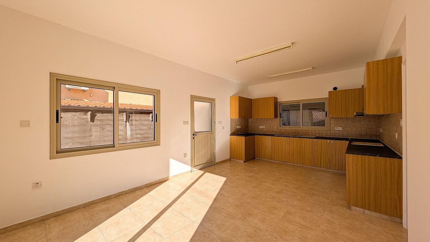 Two Storey Detached House, Kolossi, Limassol photo 14