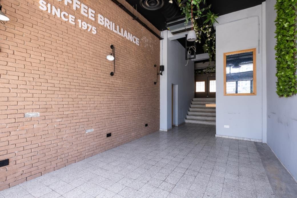 Shop on Eleftherias Square, Nicosia photo 4