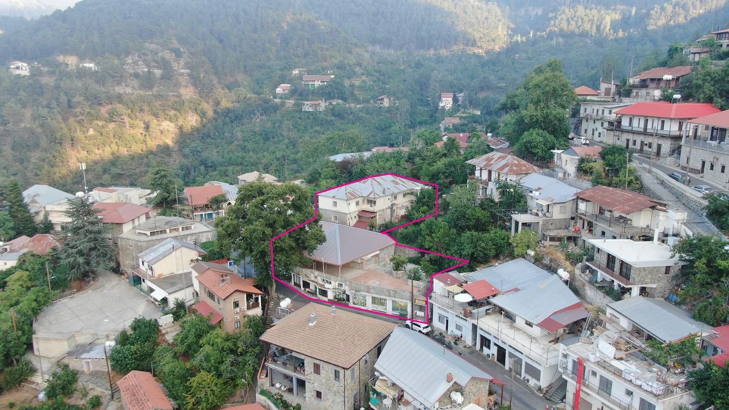 Former Hotel Building with Development Potential – Pedoulas, Nicosia photo 2