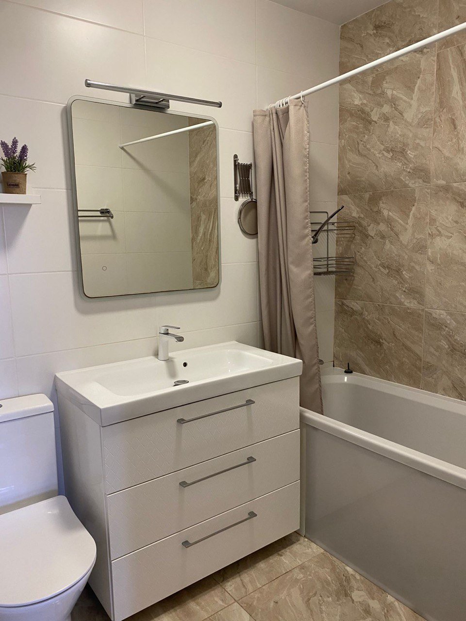 3 BR Apartment in Mesa Geitonia, Limassol photo 13